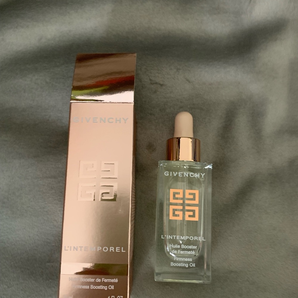 Givenchy firmness oil